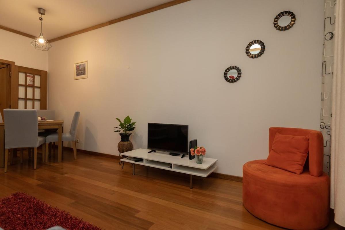 Monumental Miramar Apartment